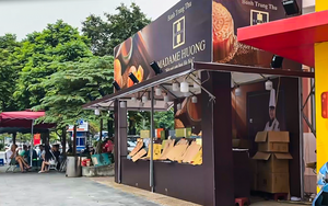 Thị trường bánh Trung thu 2022: Sức mua giảm cực sốc, sạp hàng &quot;vắng như chùa Bà Đanh&quot;