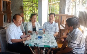 Giám đốc BV Đa khoa Ninh Thuận đến nhà xin lỗi gia đình nữ sinh lớp 12 tử vong vì TNGT