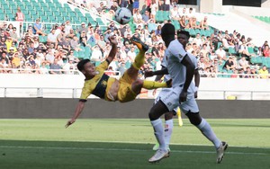 Quang Hải đá chính, Pau FC vẫn bị Dijon “cưa điểm”