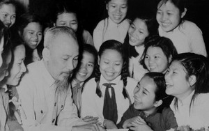 Kỷ niệm 35 năm UNESCO tôn vinh Chủ tịch Hồ Chí Minh: Một nghị quyết không có phiếu trắng, phiếu chốn