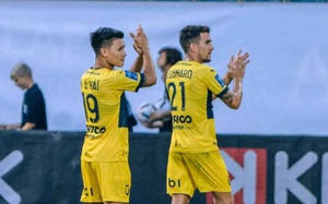 Báo Trung Quốc hả hê khi Quang Hải "mất tích" tại Pau FC
