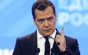 Ông Zelensky từ chối đàm phán với Nga, ông Medvedev lập tức đưa ra cảnh báo rắn