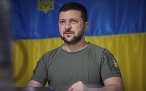 Sự lãnh đạo của ông Zelensky đã cứu Ukraine như thế nào?