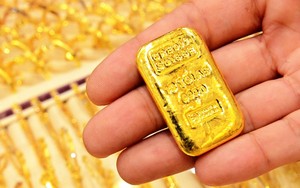 Giá vàng hôm nay 15/9: Vàng thủng mốc 1.700 USD/ounce