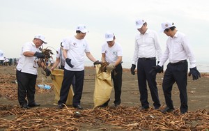 Lễ phát động Quốc gia hưởng ứng chiến dịch làm cho thế giới sạch hơn 2022 tổ chức tại tỉnh Nghệ An