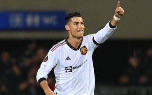 Top 10 danh thủ bóng đá được theo dõi nhất trên Facebook: Ronaldo số 1