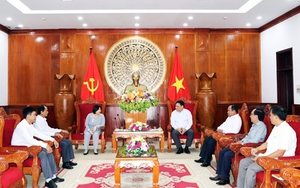 Phó Chủ tịch BCH TƯ Hội Nông dân Việt Nam Cao Xuân Thu Vân làm việc tại Cà Mau