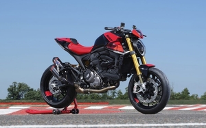 Ducati Monster SP 2023 ra mắt, giá bán từ 378 triệu đồng