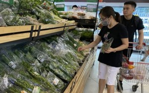 Vụ “rau sạch dỏm” vào siêu thị: Cần khởi tố vụ án để điều tra