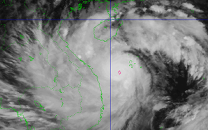 Cập nhật tin bão số 4 (bão Noru) mới nhất: Bão số 4 Noru giật cấp 17, cách Đà Nẵng- Quảng Ngãi 210km
