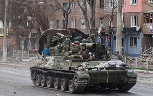 Ukraine nói Nga điều 7 xe tăng chở tân binh đến 'giải vây' cho thành phố chiến lược ở Donetsk