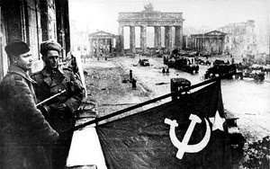 Trận chiến Berlin trong Thế chiến 2 đẫm máu thế nào?
