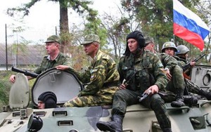 TT Zelensky tuyên bố quân Nga đang tháo chạy khỏi Crimea, Ukraine ráo riết tìm thêm viện trợ quân sự