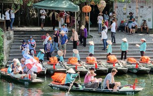 Du lịch Ninh Bình: Ước đạt hơn 160 tỉ đồng trong dịp nghỉ lễ 2/9 