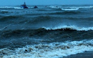 Thừa Thiên Huế: Ngư dân phát hiện thi thể người đàn ông trôi dạt trên biển
