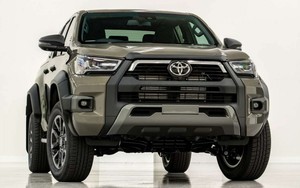 Toyota Hilux Rogue 2023 "trình làng", có giá từ 47.700 USD