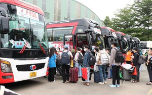 Ấm áp những chuyến xe miễn phí dành cho sinh viên về quê đón Tết