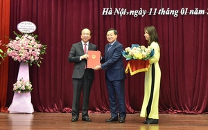 Tân Chủ tịch Viện Hàn lâm Khoa học xã hội Việt Nam hứa khi nhận quyết định bổ nhiệm