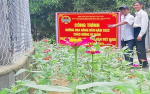 Đường hoa nông thôn mới ở nơi này của Khánh Hòa đẹp mê tơi mang tên "Đường hoa nông dân"