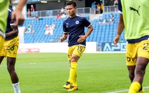 Tin sáng (23/1): 3 tháng đá… 0 phút, Quang Hải rời Pau FC?