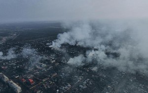 Nóng chiến sự Ukraine: Nga bao vây thành phố chiến lược Bakhmut