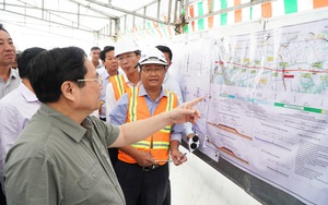 Thủ tướng Chính phủ Phạm Minh Chính yêu cầu đẩy nhanh tiến độ thực hiện các dự án cao tốc ở ĐBSCL