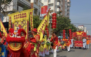Đồng Nai: Tưng bừng lễ hội chùa Ông ngày đầu năm mới