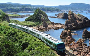 Hình ảnh chuyến tàu chậm nhất Nhật Bản, chỉ 10km/h