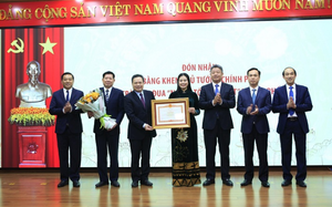 Sở Lao động, Thương binh và Xã hội Hà Nội đón nhận Bằng khen của Thủ tướng Chính phủ