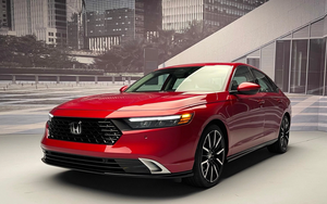 Honda Accord 2023 có giá từ khoảng 666 triệu đồng