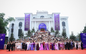 Vinapharma-group: Trao thưởng cho những cá nhân xuất sắc nhất tại Year-end Party 2022