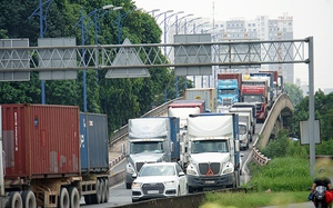 TP.HCM tìm giải pháp giảm kẹt xe khu vực cảng Cát Lái