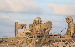 Israel tiêu diệt chỉ huy sừng sỏ của Hamas, triển khai đoàn xe tăng tinh nhuệ ùn ùn tiến vào Gaza