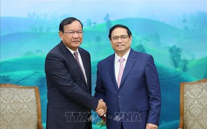 Thủ tướng Phạm Minh Chính tiếp Trưởng Ban Đối ngoại Đảng Nhân dân Campuchia