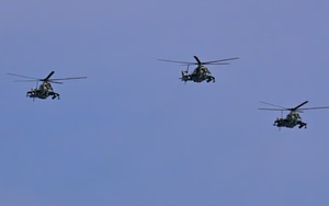 Đồng loạt tấn công 2 sân bay quân sự Nga, Ukraine tuyên bố phá hủy 9 trực thăng, giáng đòn mạnh cho Moscow