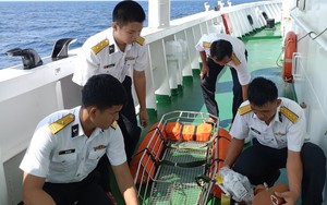 Vụ chìm tàu trên vùng biển Trường Sa: Tàu Hải quân 467 đã đón các ngư dân gặp nạn
