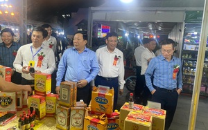 Hải Phòng: Khai mạc hội chợ nông nghiệp và triển lãm sản phẩm OCOP vùng Đồng bằng sồng Hồng
