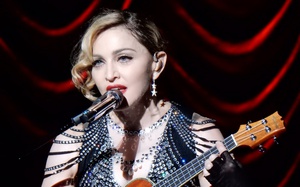 Cher nhắc tới "mối thù" với Madonna trong quá khứ