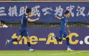 Lĩnh 2 thẻ đỏ, Hà Nội FC để thua đầy tiếc nuối trước Wuhan Three Towns