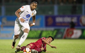 Thắng kịch tính Khánh Hoà, Thép xanh Nam Định dẫn đầu BXH V.League 2023/2024