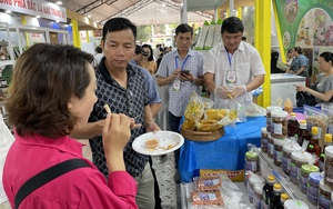 Tuần lễ OCOP, đặc sản đang rần rần tại công viên Lê Thị Riêng, TP.HCM có gì đặc biệt?