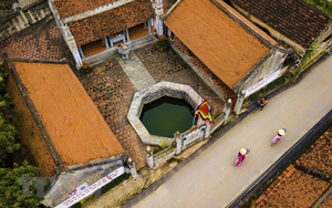 Giếng làng cổ Hoa Lư ở Ninh Bình đẹp như phim, nước trong văn vắt
