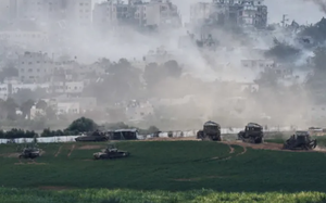 NÓNG: Xe tăng Israel tiến vào Dải Gaza, chiến binh Hamas giao chiến với lực lượng Israel