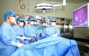 Bệnh viện T.Ư Huế giành giải Nhất khu vực Đông Nam Á cuộc thi video phẫu thuật cắt trực tràng do ung thư