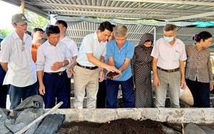 Ninh Bình: Gần 50 cán bộ, hội viên nông dân tham quan các mô hình xử lý rác thải hữu cơ thân thiện môi trường