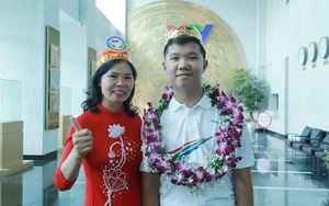 Mẹ Quán quân Olympia 2023 Lê Xuân Mạnh tiết lộ tên gọi "Idol", "Chí Phèo" của con trai