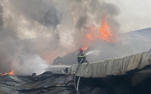 Cháy xưởng gia công ép nhựa ở Bình Tân, TP.HCM, một người phụ nữ ngạt khói tử vong