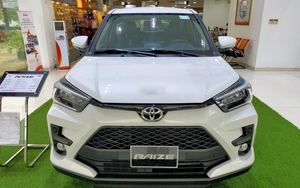Giá xe Toyota Raize tháng 10/2023: Giảm không "phanh" đấu KIA Sonet