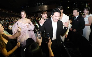 Trấn Thành, Hari Won, Thùy Tiên nhận giải thưởng danh giá ở LHP Busan - Hàn Quốc 