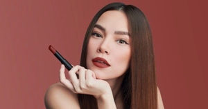 Ca sĩ Hà Hồ bán mỹ phẩm M.O.I Cosmetics cho doanh nghiệp Trung Quốc